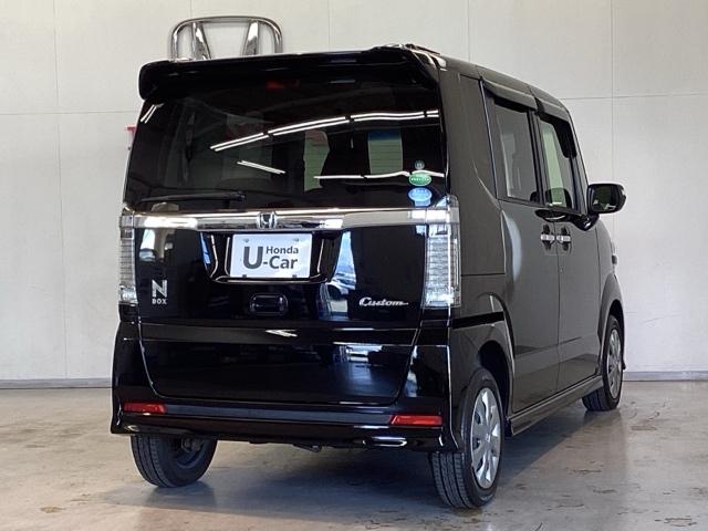 N-BOXカスタム G 光触媒抗菌消臭施工済 ディスプレイオーディオ シートヒーター Bカメラ アイドリングSTOP スマキー 運転席エアバッグ パワーステアリング パワーウィンドウ フルタイム4WD 盗難防止 エアコン(3枚目)