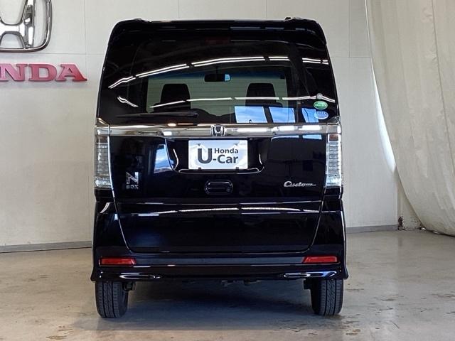 N-BOXカスタム G 光触媒抗菌消臭施工済 ディスプレイオーディオ シートヒーター Bカメラ アイドリングSTOP スマキー 運転席エアバッグ パワーステアリング パワーウィンドウ フルタイム4WD 盗難防止 エアコン(4枚目)