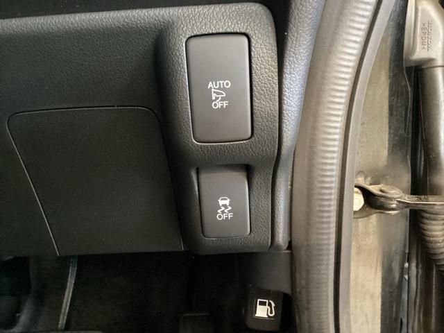 N-BOXカスタム G 光触媒抗菌消臭施工済 ディスプレイオーディオ シートヒーター Bカメラ アイドリングSTOP スマキー 運転席エアバッグ パワーステアリング パワーウィンドウ フルタイム4WD 盗難防止 エアコン(14枚目)