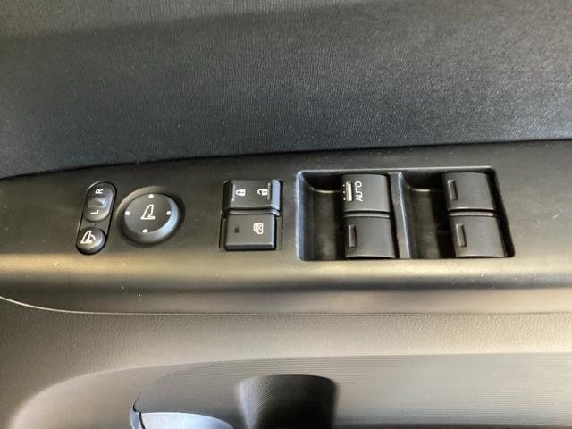 N-BOXカスタム G 光触媒抗菌消臭施工済 ディスプレイオーディオ シートヒーター Bカメラ アイドリングSTOP スマキー 運転席エアバッグ パワーステアリング パワーウィンドウ フルタイム4WD 盗難防止 エアコン(17枚目)