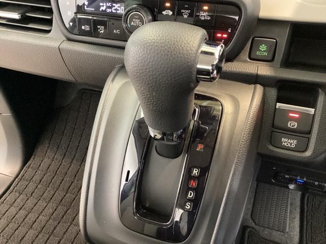 Ｎ－ＯＮＥ オリジナル　光触媒抗菌消臭施工済　エンジンスターター　ドラレコ前後　ナビ　障害物センサー　シートヒーター　ＥＴＣ　Ｒカメラ　パーキングセンサー　シ－トヒ－タ－　ＬＥＤヘッドライト　横滑り防止　サイドエアバッグ（8枚目）