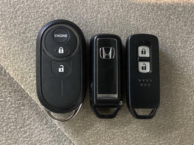 Ｎ－ＯＮＥ オリジナル　光触媒抗菌消臭施工済　エンジンスターター　ドラレコ前後　ナビ　障害物センサー　シートヒーター　ＥＴＣ　Ｒカメラ　パーキングセンサー　シ－トヒ－タ－　ＬＥＤヘッドライト　横滑り防止　サイドエアバッグ（14枚目）