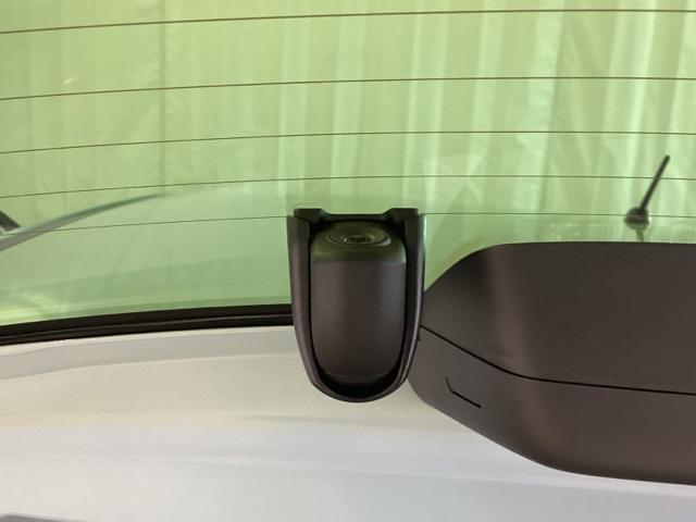 Ｎ－ＯＮＥ オリジナル　光触媒抗菌消臭施工済　エンジンスターター　ドラレコ前後　ナビ　障害物センサー　シートヒーター　ＥＴＣ　Ｒカメラ　パーキングセンサー　シ－トヒ－タ－　ＬＥＤヘッドライト　横滑り防止　サイドエアバッグ（17枚目）