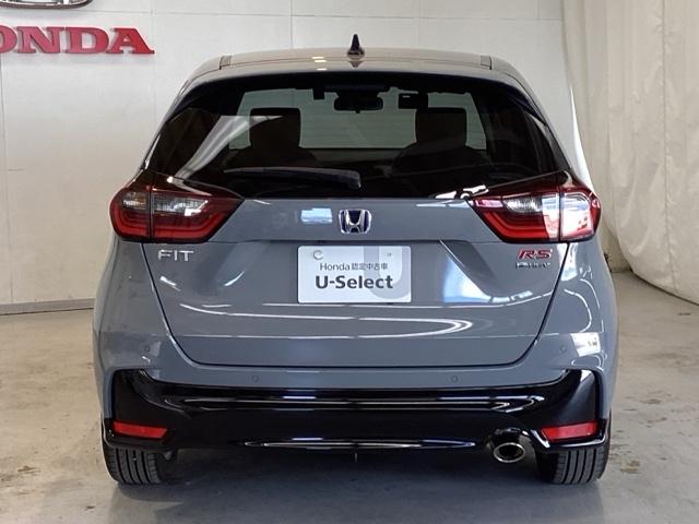 購入後も自社指定整備工場完備でお客様の愛車をしっかりサポート致します！御納車時には安全かつ安心してお乗り頂けるようホンダ専門知識を持つ整備スタッフが点検・整備・装備も説明をしてお渡ししております。