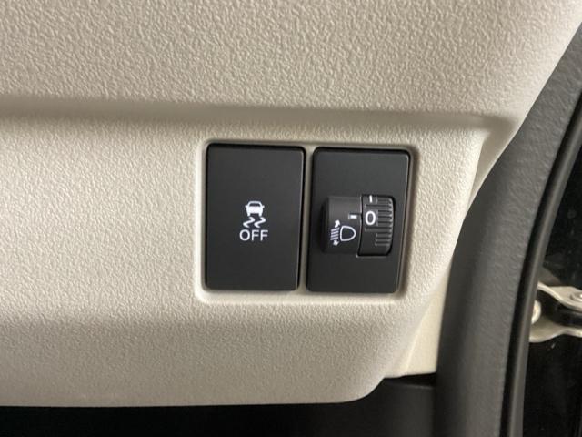 Ｎ－ＢＯＸ ベースグレード　中古スタッドレスタイヤ、純正メモリーナビ、ドライブレコーダー前後装着＋ＥＴＣ付　当社デモカー　エアバック　横滑り防止　Ｄレコ　４ＷＤ車　Ｒカメ　前後ソナー　ＬＥＤライト　サイドカーテンエアバック（18枚目）