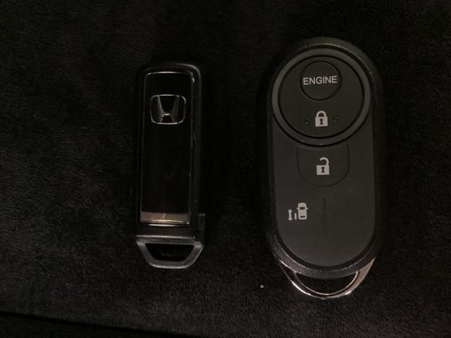 Ｎ－ＢＯＸカスタム Ｌ　光触媒抗菌消臭施工済　エンジンスターター　障害物センサー　ナビ　シートヒーター　スマ－トキ－　ＡＣ　キーレスエントリー　オートクルーズ　ＬＥＤ　コーナーセンサー　Ｒカメラ　横滑防止装置　ＡＢＳ　ＤＶＤ（14枚目）