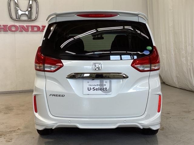 フリード Ｇ・ホンダセンシング　ドライブレコーダー前後装備車　光触媒抗菌消臭施工済　ナビ　シートヒーター　ＥＴＣ　Ｆセグ　追突被害軽減ブレーキ　ｉストップ　Ｗエアバッグ　パワーウィンドウ　アクティブクルーズコントロール　スマートキ（4枚目）