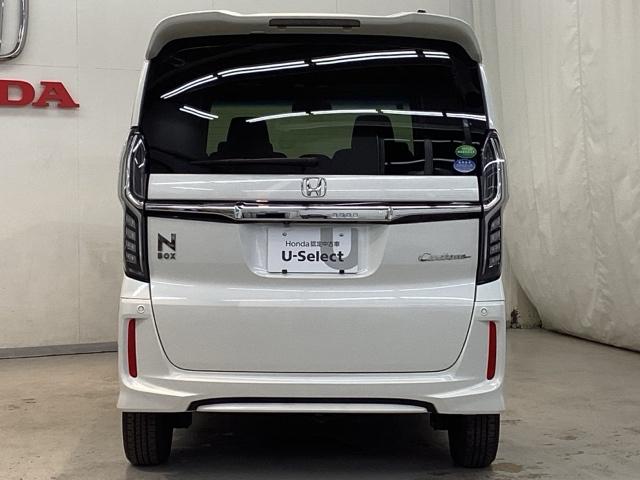 Ｎ－ＢＯＸカスタム Ｇ・Ｌホンダセンシング　光触媒抗菌消臭施工済　ナビ　シートヒーター　ＥＴＣ　エアコン　衝突被害軽減装置　シ－トヒ－タ－　ＶＳＡ　パワーウィンドウ　エアバック　ベンチシート　４ＷＤ車　キーフリー　地デジ　サイドエアバック（4枚目）