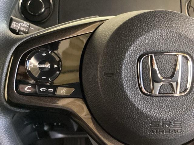 Ｎ－ＢＯＸカスタム Ｇ・Ｌホンダセンシング　光触媒抗菌消臭施工済　ナビ　シートヒーター　ＥＴＣ　エアコン　衝突被害軽減装置　シ－トヒ－タ－　ＶＳＡ　パワーウィンドウ　エアバック　ベンチシート　４ＷＤ車　キーフリー　地デジ　サイドエアバック（11枚目）