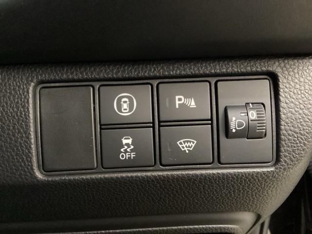 ヴェゼル e:HEVX 光触媒抗菌消臭施工済 ドラレコ前後 障害物センサー ナビ シートヒーター ETC ソナー Rカメラ クルコン エアコン シ-トヒ-タ- スマキー VSA LEDライト DVD エアバッグ ABS(17枚目)