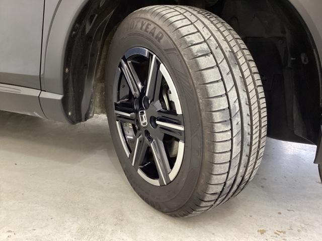 ヴェゼル e:HEVX 光触媒抗菌消臭施工済 ドラレコ前後 障害物センサー ナビ シートヒーター ETC ソナー Rカメラ クルコン エアコン シ-トヒ-タ- スマキー VSA LEDライト DVD エアバッグ ABS(28枚目)