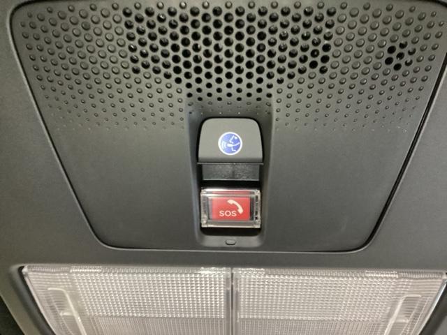 N-BOXカスタム ターボコーディネートスタイル 中古スタッドレスタイヤ、純正メモリーナビ、ドライブレコーダー前後装着+ETC付 当社デモカー サイドエアバッグ LEDライト 前席シートヒーター フルセグTV スマキー DVD VSA ベンチシート(8枚目)