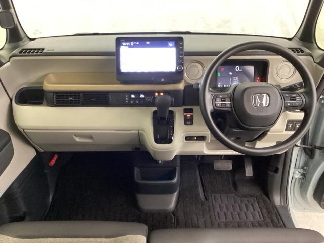 N-BOX ファッションスタイル 中古スタッドレスタイヤ、純正メモリーナビ、ドライブレコーダー前後装着+ETC付 当社デモカー USB ドラレコ ベンチシート エアバッグ リアカメラ ESC クルコン 4WD スマートキー ナビTV(7枚目)