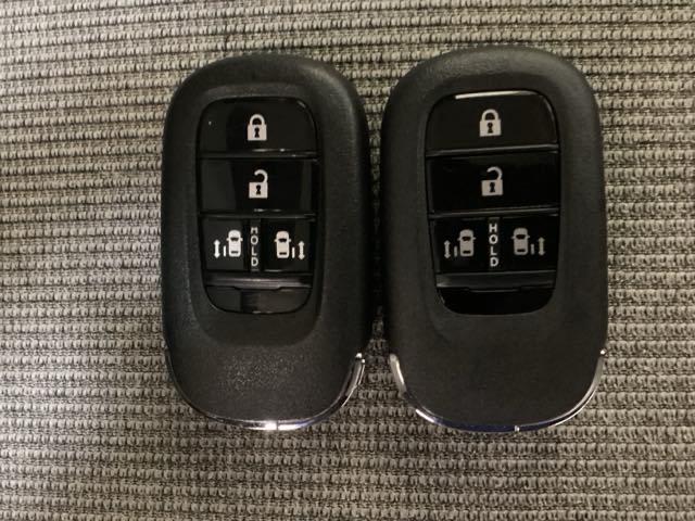 N-BOX ファッションスタイル 中古スタッドレスタイヤ、純正メモリーナビ、ドライブレコーダー前後装着+ETC付 当社デモカー USB ドラレコ ベンチシート エアバッグ リアカメラ ESC クルコン 4WD スマートキー ナビTV(16枚目)