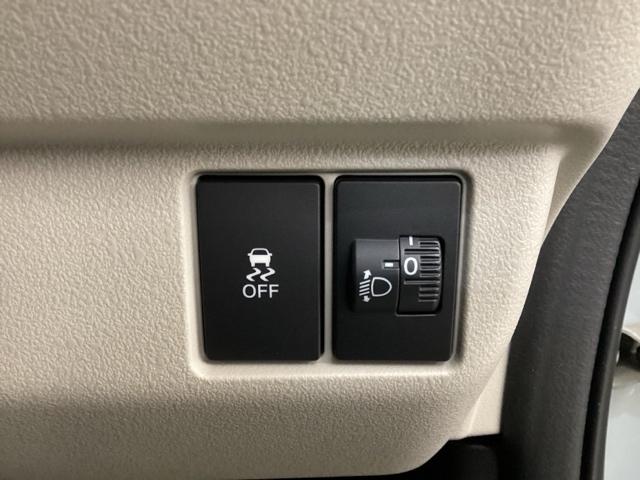 N-BOX ファッションスタイル 中古スタッドレスタイヤ、純正メモリーナビ、ドライブレコーダー前後装着+ETC付 当社デモカー USB ドラレコ ベンチシート エアバッグ リアカメラ ESC クルコン 4WD スマートキー ナビTV(18枚目)