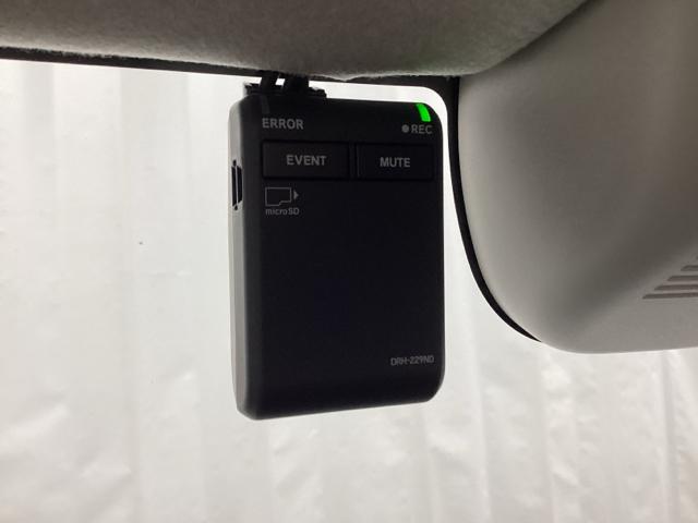 N-BOX ファッションスタイル 中古スタッドレスタイヤ、純正メモリーナビ、ドライブレコーダー前後装着+ETC付 当社デモカー USB ドラレコ ベンチシート エアバッグ リアカメラ ESC クルコン 4WD スマートキー ナビTV(20枚目)