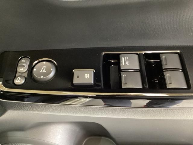 Ｎ－ＯＮＥ オリジナルスタイルプラスアーバン　中古スタッドレスタイヤ、純正メモリーナビ、ドライブレコーダー前後装着＋ＥＴＣ付　当社デモカー　ＬＥＤヘッドライト　コーナーセンサー　前席シートヒーター　横滑り防止装置　バックカメラ　ワンオーナー（23枚目）