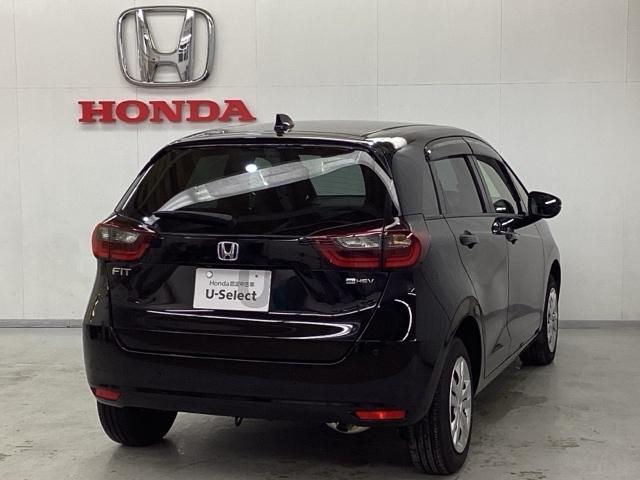 フィット e:HEVホーム 中古スタッドレスタイヤ、純正ナビディスプレー、ドライブレコーダー前後装着+ETC付 当社デモカー リヤカメラ VSA サイドカーテンエアバック 前後ソナー スマートキ ECONモード 踏み間違い防止(5枚目)