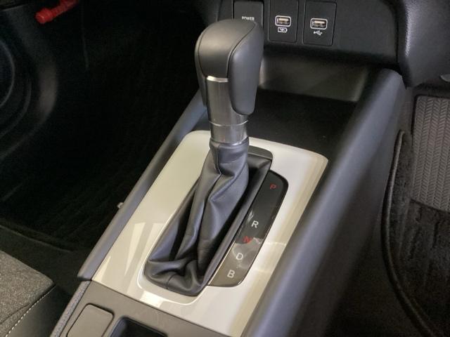 フィット e:HEVホーム 中古スタッドレスタイヤ、純正ナビディスプレー、ドライブレコーダー前後装着+ETC付 当社デモカー リヤカメラ VSA サイドカーテンエアバック 前後ソナー スマートキ ECONモード 踏み間違い防止(11枚目)