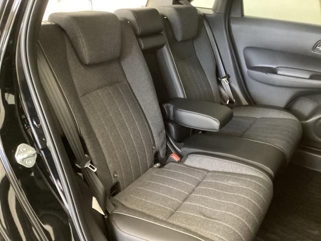 フィット e:HEVホーム 中古スタッドレスタイヤ、純正ナビディスプレー、ドライブレコーダー前後装着+ETC付 当社デモカー リヤカメラ VSA サイドカーテンエアバック 前後ソナー スマートキ ECONモード 踏み間違い防止(25枚目)