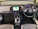 フィット クロスター　リモコンエンジンスターター付　ドライブレコーダー前後装備車　光触媒抗菌消臭施工済　サイドエアバック　Ｄレコ　スマキー　Ｒカメ　フルセグ　アイドリングストップ　クルコン　ＵＳＢ入力　イモビライザー（5枚目）