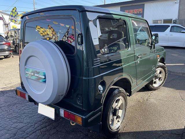 ジムニー ワイルドウインド　運転席エアバッグ　ＡＢＳ　４ＷＤ　パワステ　エアコン・クーラー　純正ＡＷ　フロントフォグランプ（4枚目）