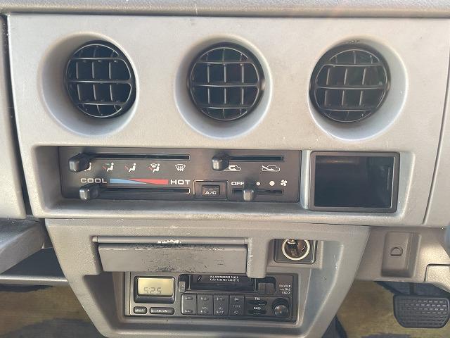 ジムニー ワイルドウインド　運転席エアバッグ　ＡＢＳ　４ＷＤ　パワステ　エアコン・クーラー　純正ＡＷ　フロントフォグランプ（11枚目）