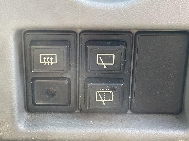 ジムニー ワイルドウインド　運転席エアバッグ　ＡＢＳ　４ＷＤ　パワステ　エアコン・クーラー　純正ＡＷ　フロントフォグランプ（15枚目）