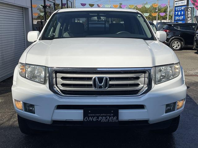 リッジライン ＲＴＬ　社外ナビ・ＴＶ・Ｂカメラ　パワーシート　ＬＥＤヘッドライト　ＥＴＣ　キーレス　シートヒーター　サンルーフ　純正ＡＷ　４ＷＤ（2枚目）