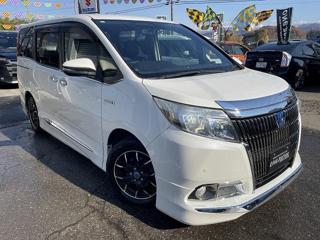 エスクァイア ハイブリッドＧｉ　社外ナビ・Ｂカメラ　フリップダウンモニター　社外ＡＷ　両側パワースライドドア　シートヒーター　ＥＴＣ　モデリスタエアロ　全方位センサー（3枚目）