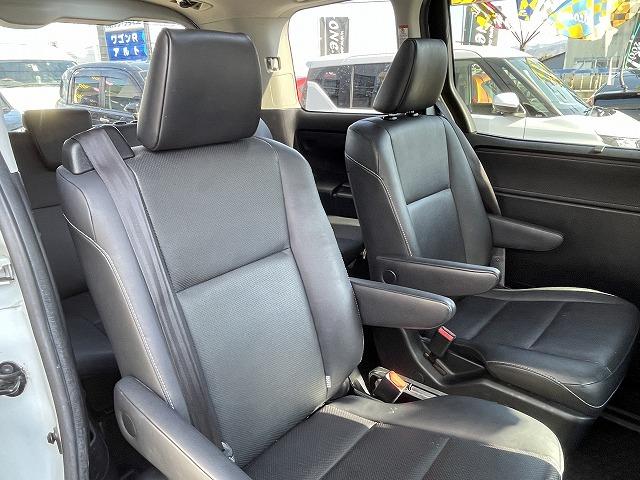 エスクァイア ハイブリッドＧｉ　社外ナビ・Ｂカメラ　フリップダウンモニター　社外ＡＷ　両側パワースライドドア　シートヒーター　ＥＴＣ　モデリスタエアロ　全方位センサー（21枚目）