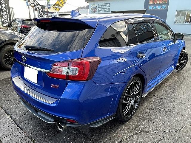 レヴォーグ ２．０ＳＴＩスポーツアイサイト　アイサイト　純正ナビ・Ｂカメラ　スマートビューミラー　シートヒーター　パワーシート　ＥＴＣ　ＳＴＩフロント・サイド・リアスポイラー　ＳＴＩパフォーマンスマフラー　４ＷＤ（4枚目）