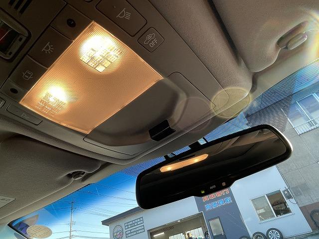 クラウン アスリートＳ　純正ナビ・ＴＶ・Ｂカメラ　パワーシート　ＥＴＣ　純正ＡＷ　サンルーフ　クルーズコントロール　ＡＢＳ　スマートキー　ＭＴモード付（14枚目）