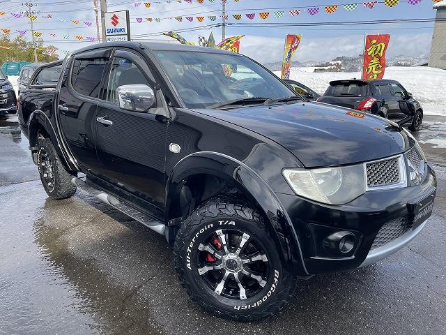 トライトン ベースグレード 社外ナビ・TV・Bカメラ 社外AW 4WD ETC ドラレコ クルーズコントロール フェンダーミラー キーレス(3枚目)