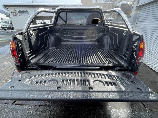 トライトン ベースグレード 社外ナビ・TV・Bカメラ 社外AW 4WD ETC ドラレコ クルーズコントロール フェンダーミラー キーレス(22枚目)