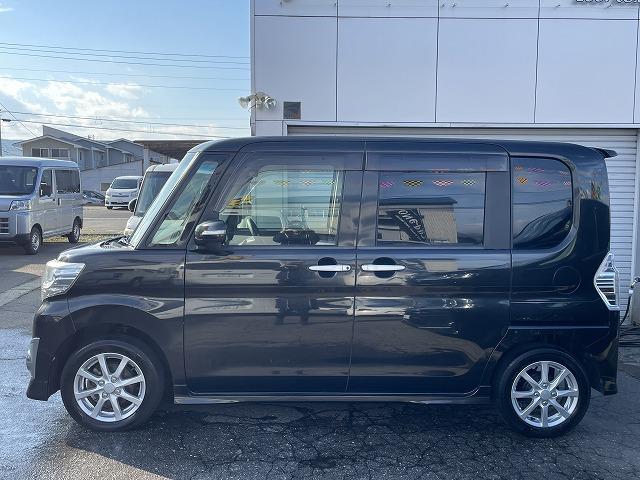 タント カスタムＸ　トップエディションＳＡ　純正ナビ・ＴＶ・Ｂカメラ　左側パワースライドドア　フリップダウンモニター　プッシュスタート　スマートキー　シートヒーター　４ＷＤ　アイドリングストップ　レーンキープアシスト（7枚目）