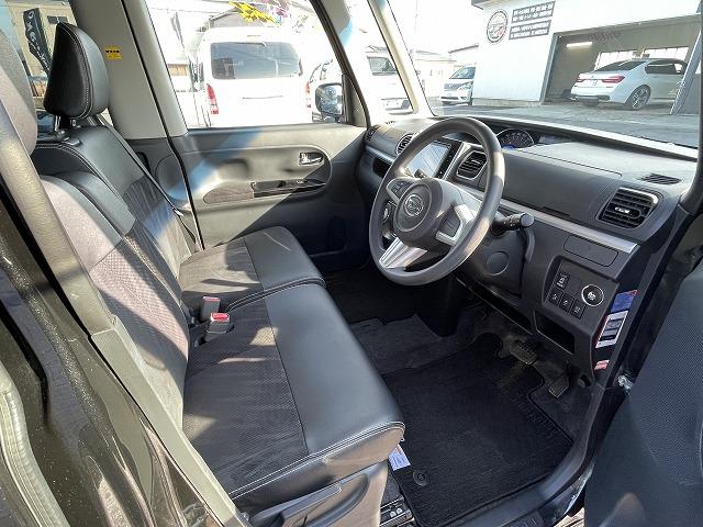 タント カスタムＸ　トップエディションＳＡ　純正ナビ・ＴＶ・Ｂカメラ　左側パワースライドドア　フリップダウンモニター　プッシュスタート　スマートキー　シートヒーター　４ＷＤ　アイドリングストップ　レーンキープアシスト（9枚目）