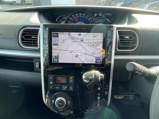 タント カスタムＸ　トップエディションＳＡ　純正ナビ・ＴＶ・Ｂカメラ　左側パワースライドドア　フリップダウンモニター　プッシュスタート　スマートキー　シートヒーター　４ＷＤ　アイドリングストップ　レーンキープアシスト（11枚目）