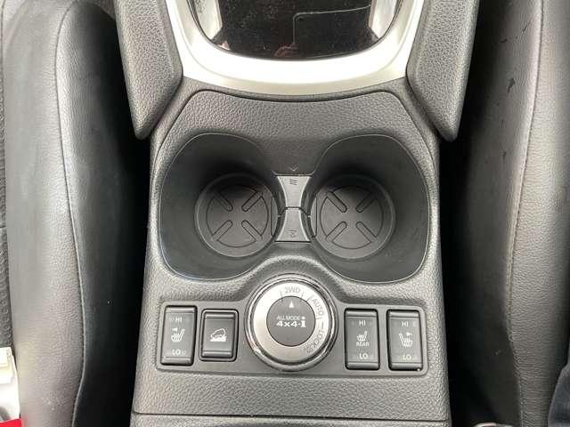 エクストレイル ２．０　２０Ｘｉ　２列車　４ＷＤ　９インチ純正ナビ　プロパイ　ＥＴＣ（8枚目）