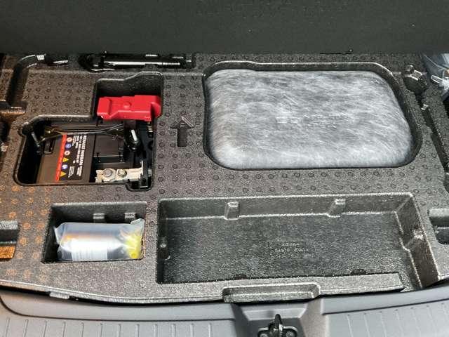 ノート １．２　Ｘ　ＦＯＵＲ　４ＷＤ　９インチ純正ナビ　プロパイ　ドラレコ（18枚目）