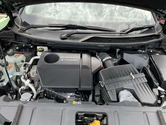 エクストレイル １．５　Ｘ　ｅ－４ＯＲＣＥ　４ＷＤ　９インチ純正ナビ　プロパイ　ＥＴＣ（8枚目）