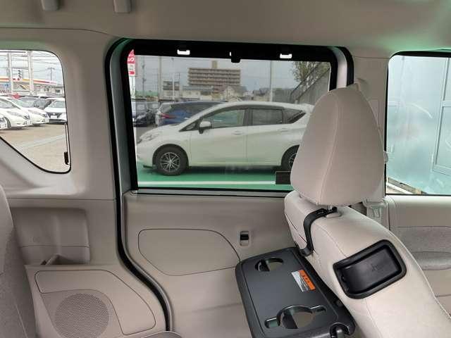 ルークス ６６０　Ｘ　９インチ純正ナビ　片側電動スライドドア（16枚目）