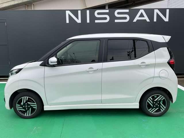 デイズ ６６０　ハイウェイスターＸ　４ＷＤ　９インチ純正ナビ　アラウンドビューＭ（9枚目）
