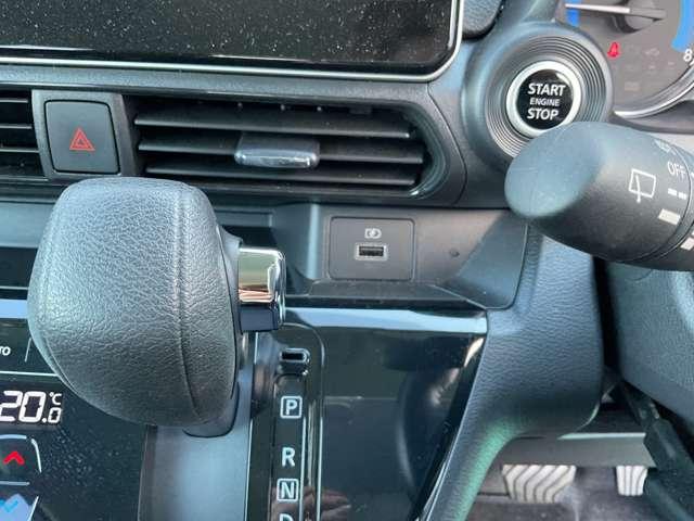 デイズ 660 ハイウェイスターX 4WD 9インチ純正ナビ アラウンドビューM USB(5枚目)