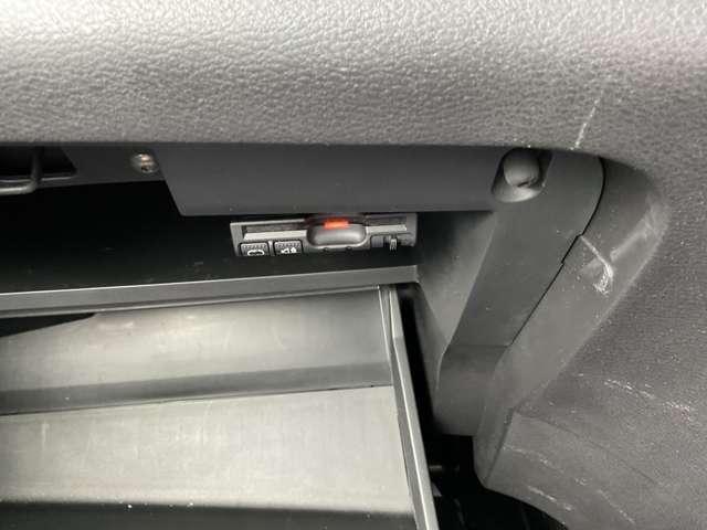 セレナ 2.0 ハイウェイスター Vセレクション 4WD 7インチ純正ナビ クルーズコントロール(7枚目)