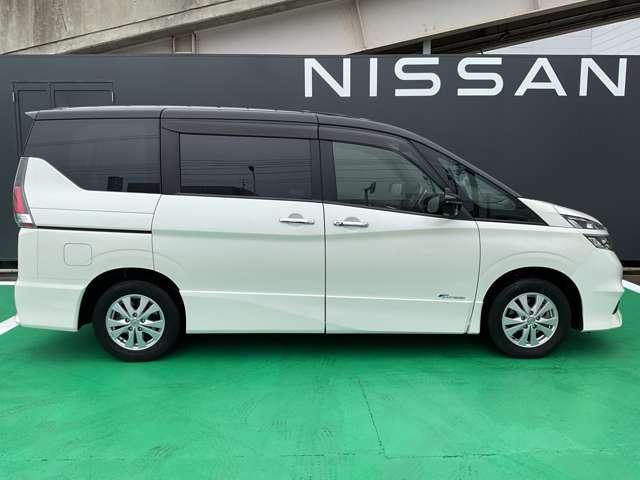 セレナ 2.0 ハイウェイスター Vセレクション 4WD 7インチ純正ナビ クルーズコントロール(13枚目)