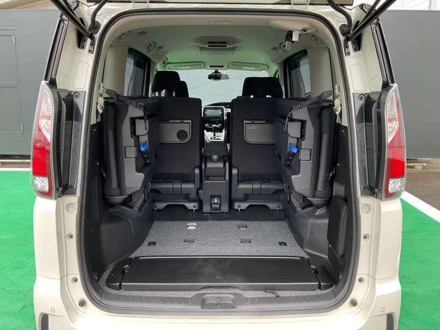 セレナ 2.0 ハイウェイスター Vセレクション 4WD 7インチ純正ナビ クルーズコントロール(17枚目)