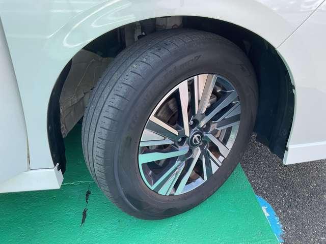 タイヤサイズは205/65R16純正アルミホイール付き!(夏タイヤ装着)冬タイヤ、ホイール注文も承っております☆
