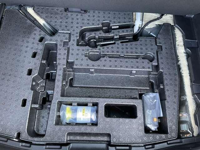 ノート １．２　ＡＵＴＥＣＨ　９インチ純正ナビ　ドラレコ　ＴＶキット（16枚目）