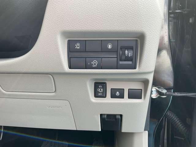 ルークス ６６０　Ｘ　４ＷＤ　９インチ純正ナビ　片側電動スライドドア（4枚目）